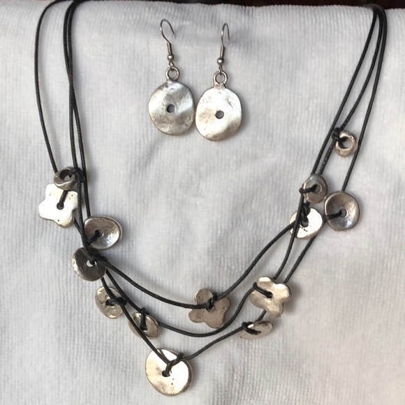 Volare leather / silver colored necklace and earrings - Picture 1 of 6